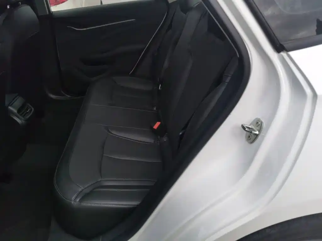 Buick Excelle — миниатюра 17