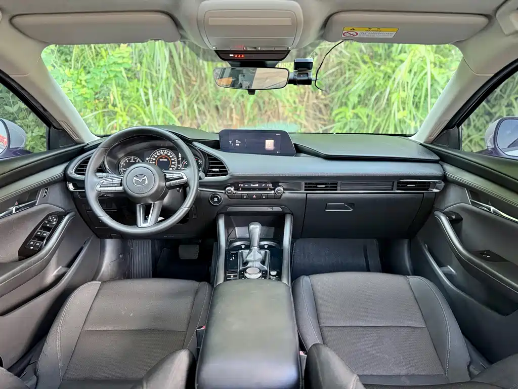Mazda 3 Axela — миниатюра 9