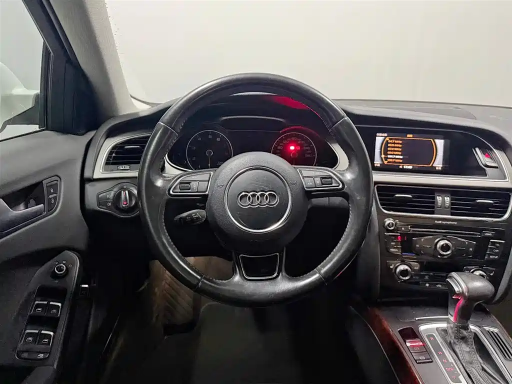 Audi A4L — миниатюра 11