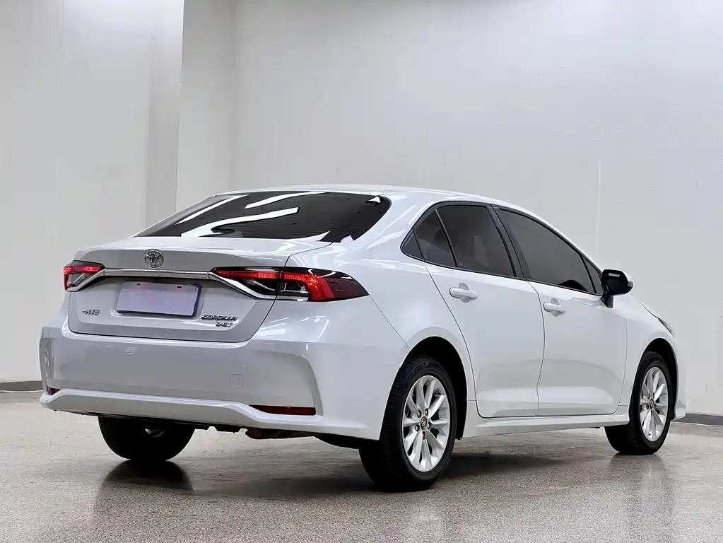 Toyota Corolla — миниатюра 6