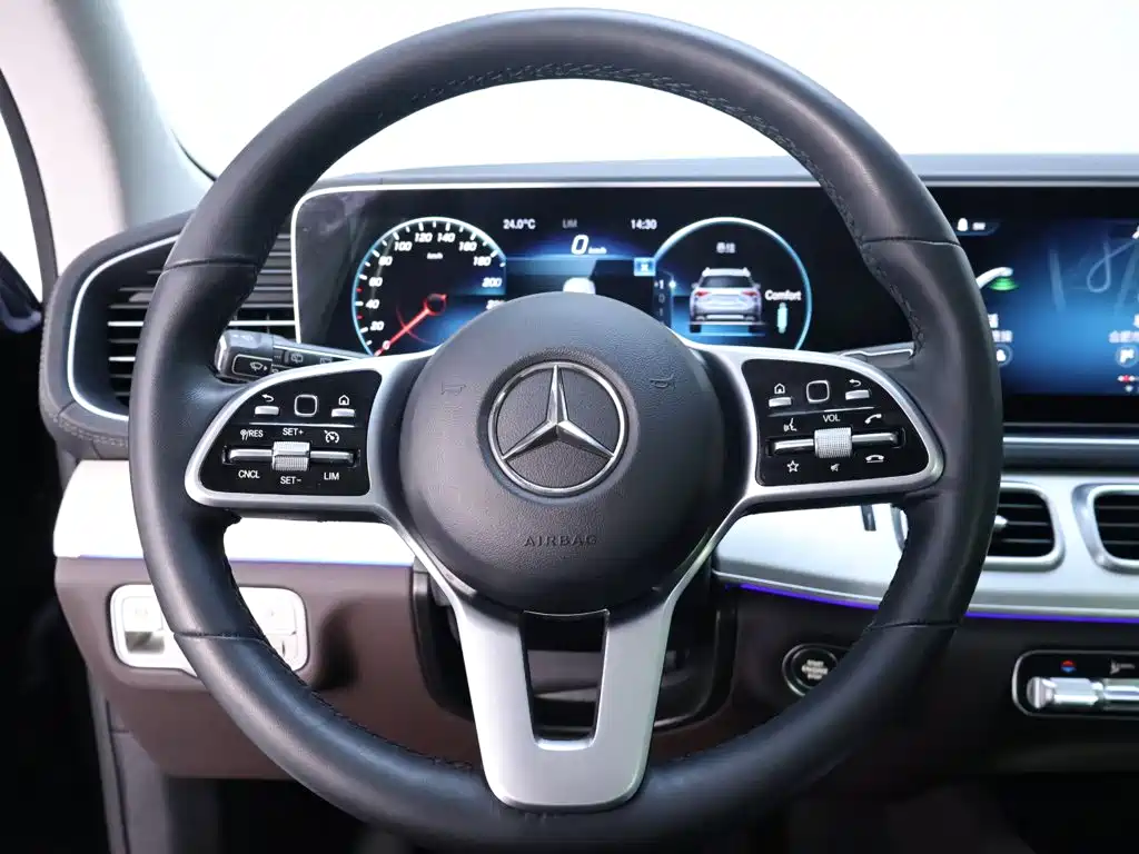 Mercedes-Benz GLE (Import) — миниатюра 16