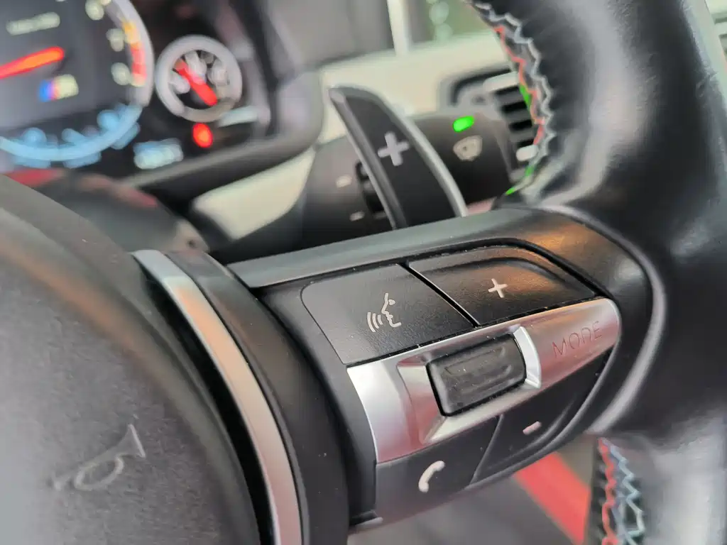 BMW M5 — миниатюра 13