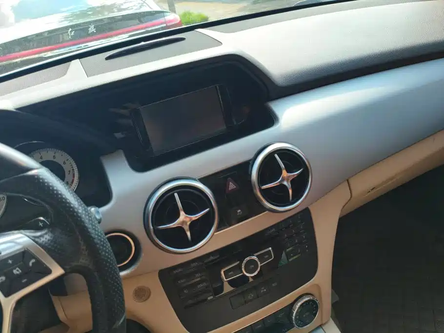 Mercedes-Benz GLK-Class — миниатюра 13
