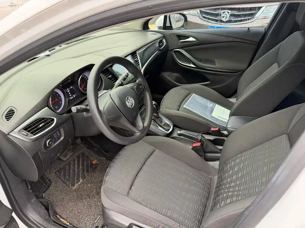 Buick Verano — миниатюра 6