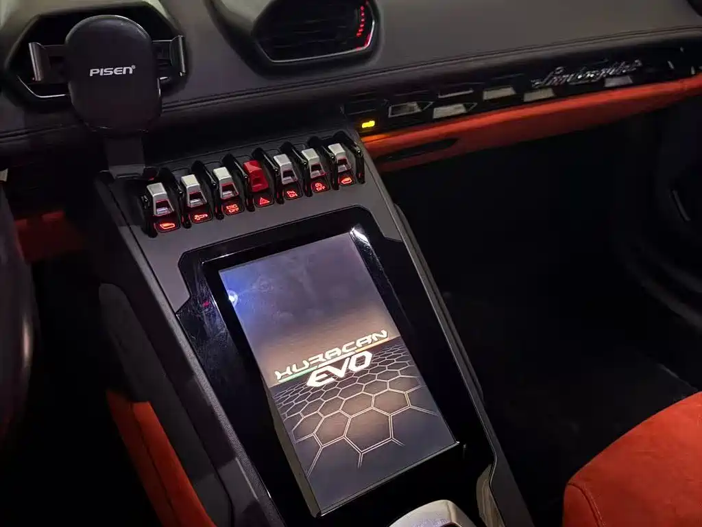 LAMBORGHINI HURACÁN