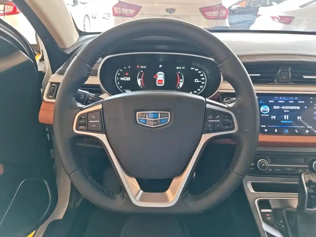Geely Vision S1 — миниатюра 11