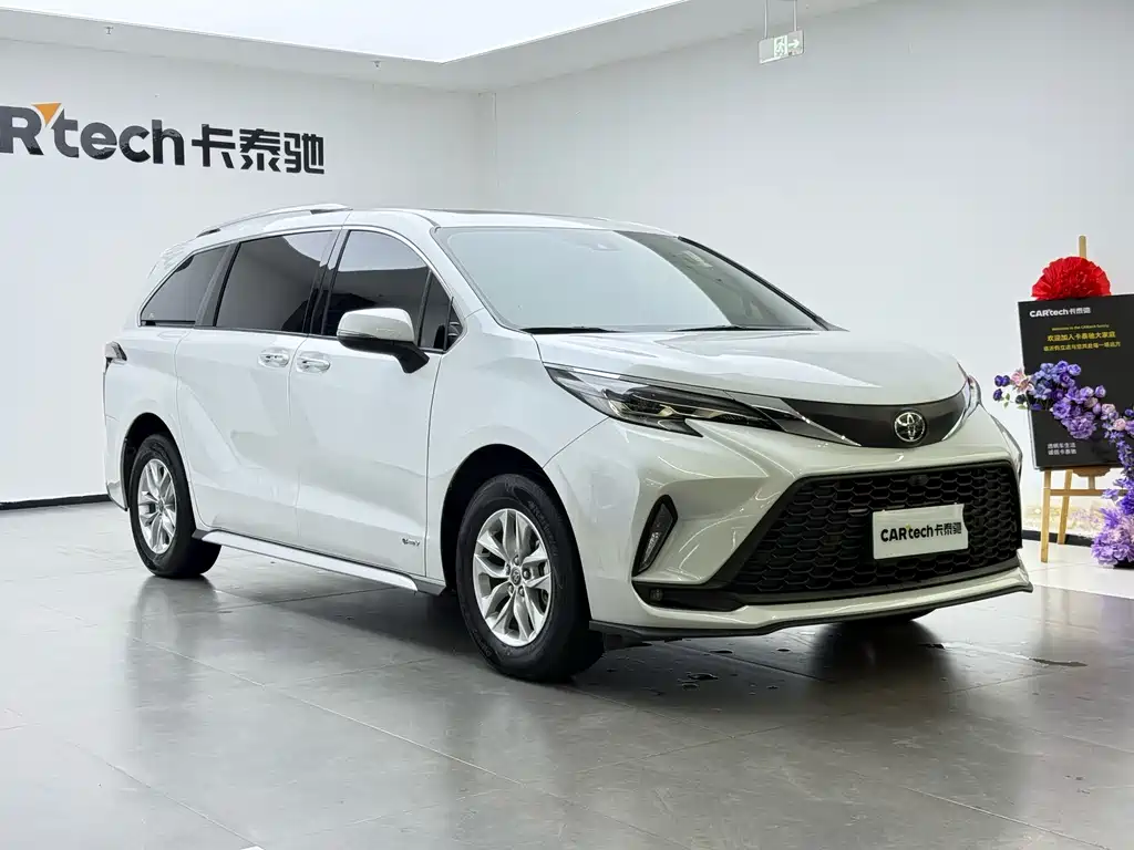 Toyota Granvia — миниатюра 7