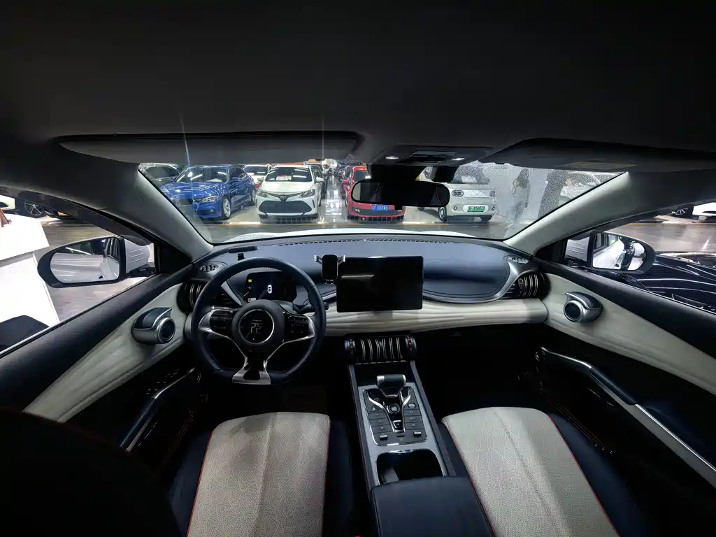 BYD Yuan Plus — миниатюра 5
