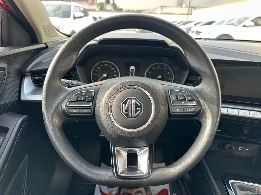 MG MG5 — миниатюра 10