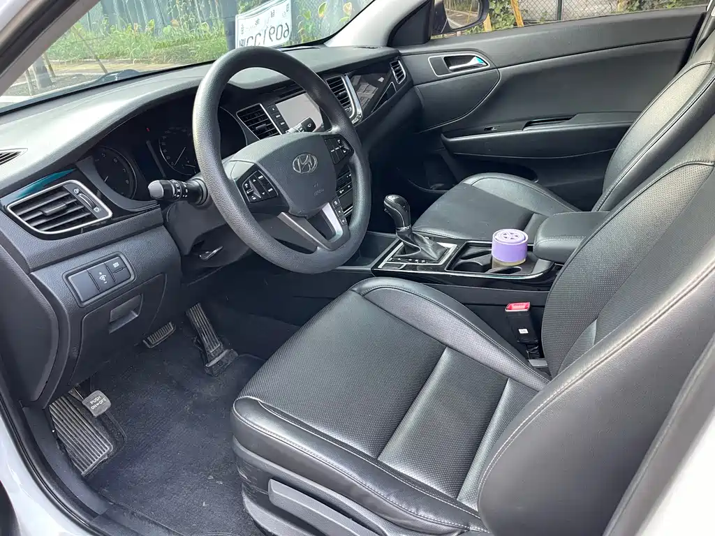 Hyundai Mistra — миниатюра 7
