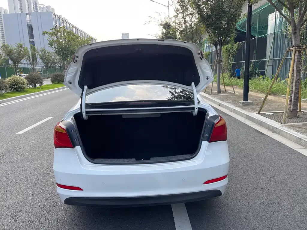 Hyundai Mistra — миниатюра 12
