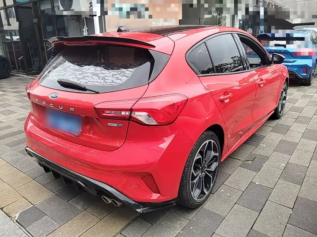 Ford Focus — миниатюра 7