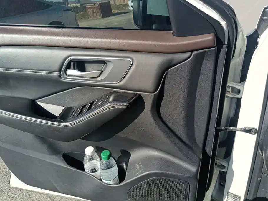 Nissan X-Trail — миниатюра 7