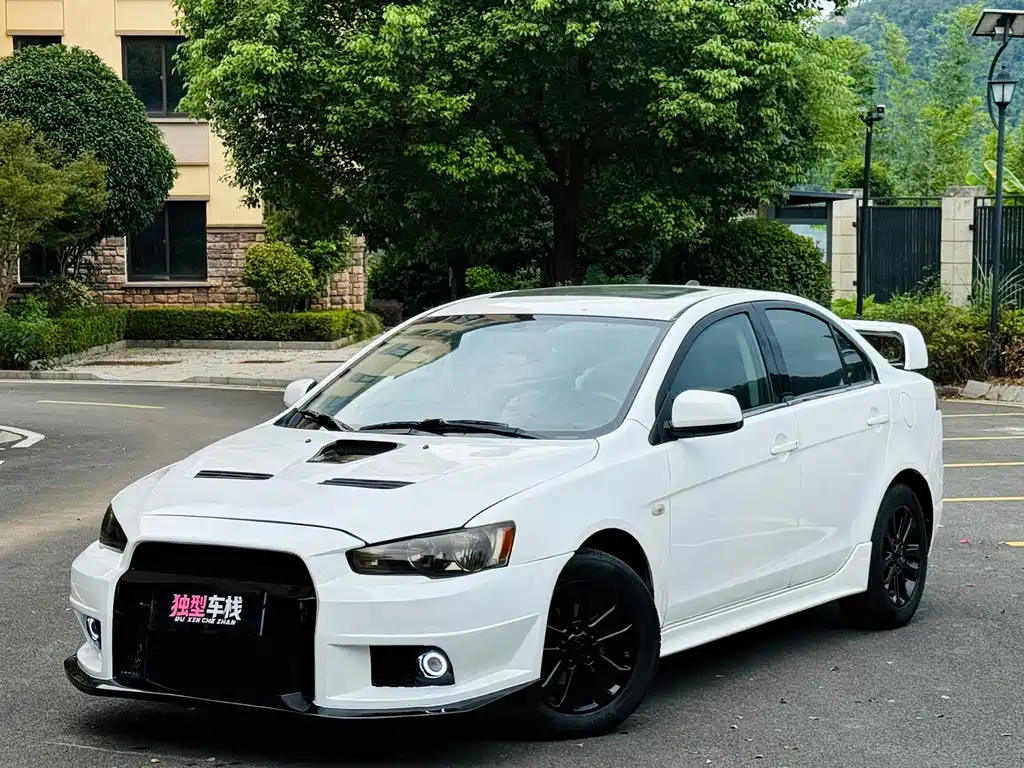 Mitsubishi Lancer EX