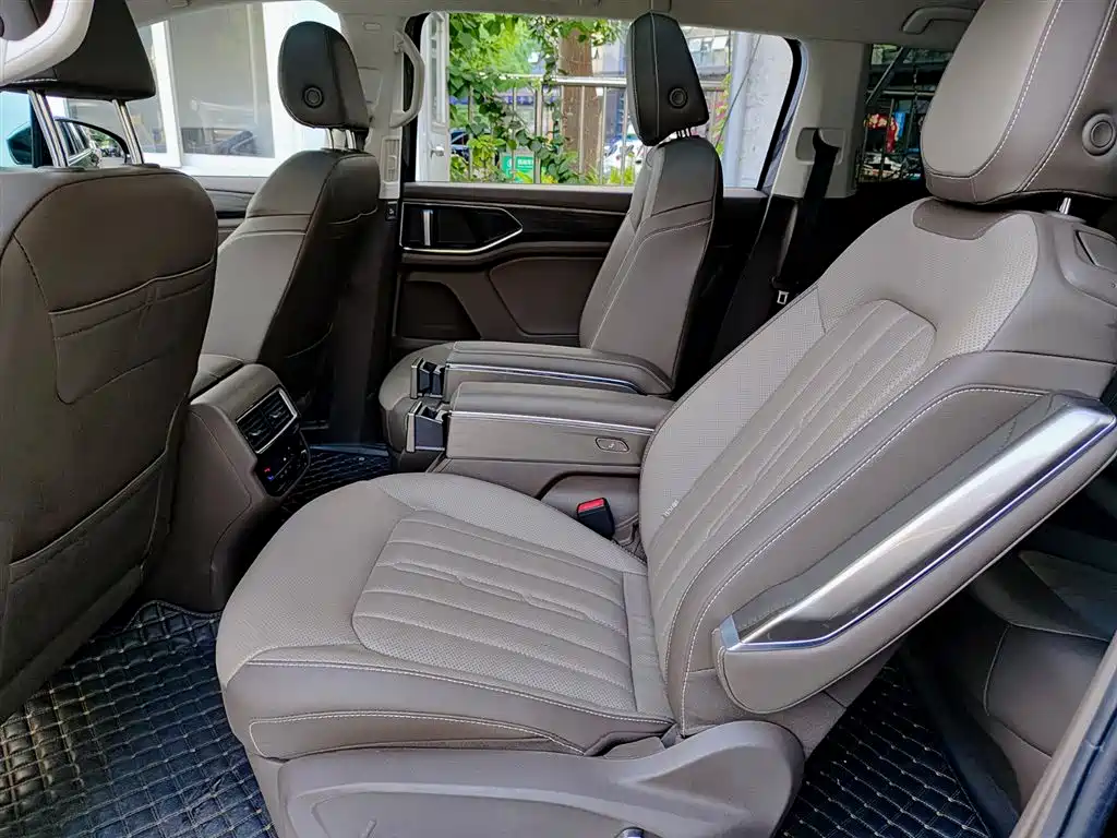 Volkswagen Viloran 2023 380TSI