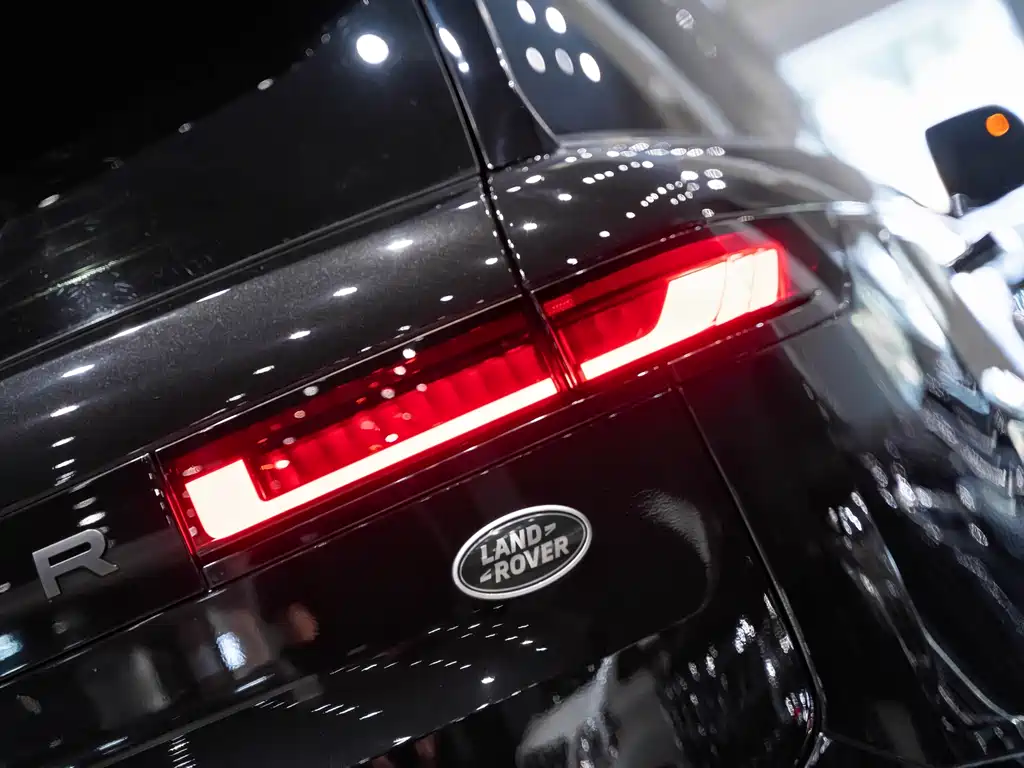 Land Rover Range Rover Sport 2023 400PS Dynamic SE