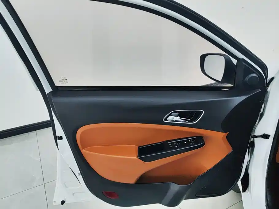 Geely King Kong — миниатюра 7