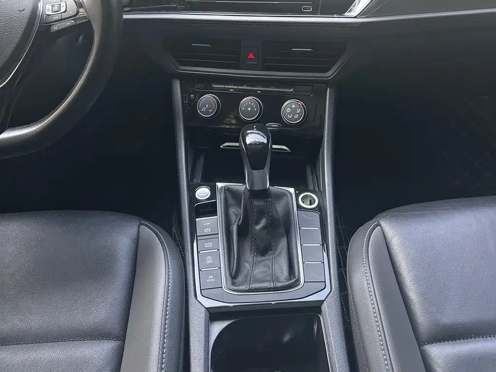 Volkswagen Sagitar — миниатюра 14