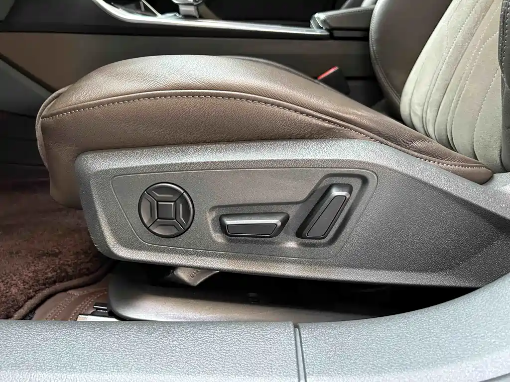 Audi A7L — миниатюра 19