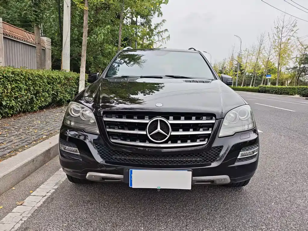 Mercedes-Benz M-Class — миниатюра 2