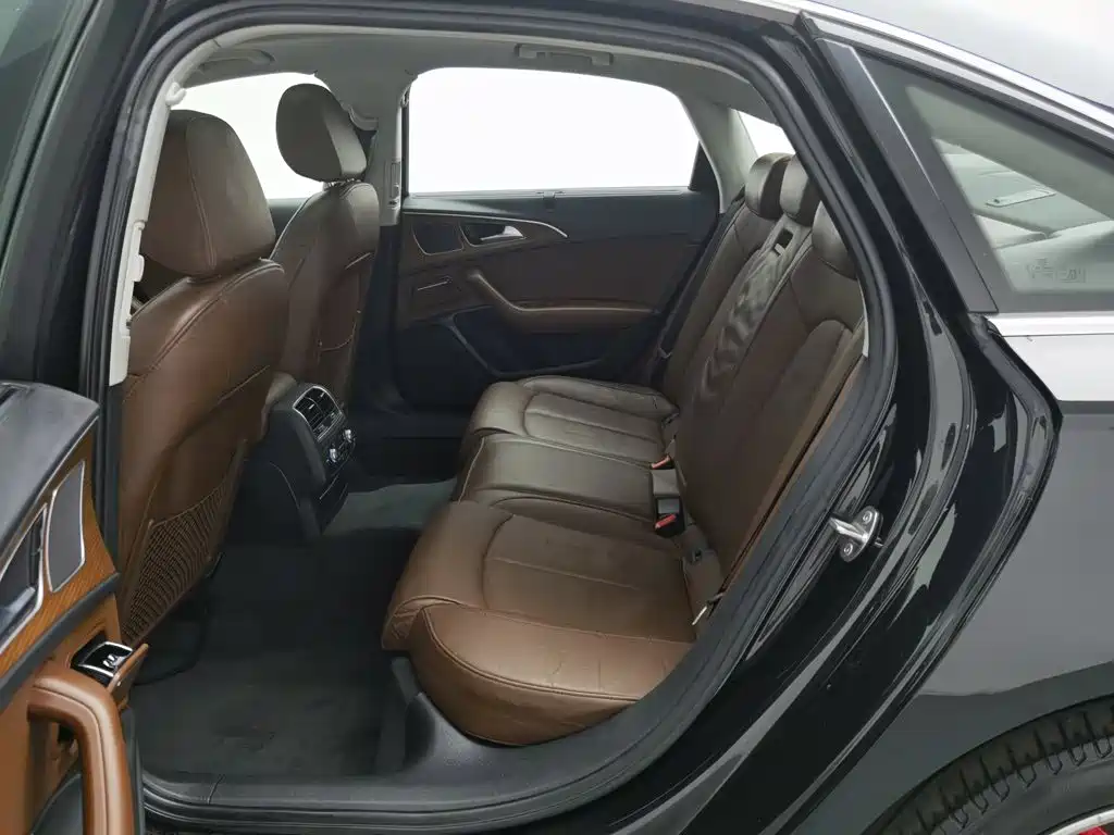 Audi A6L — миниатюра 15