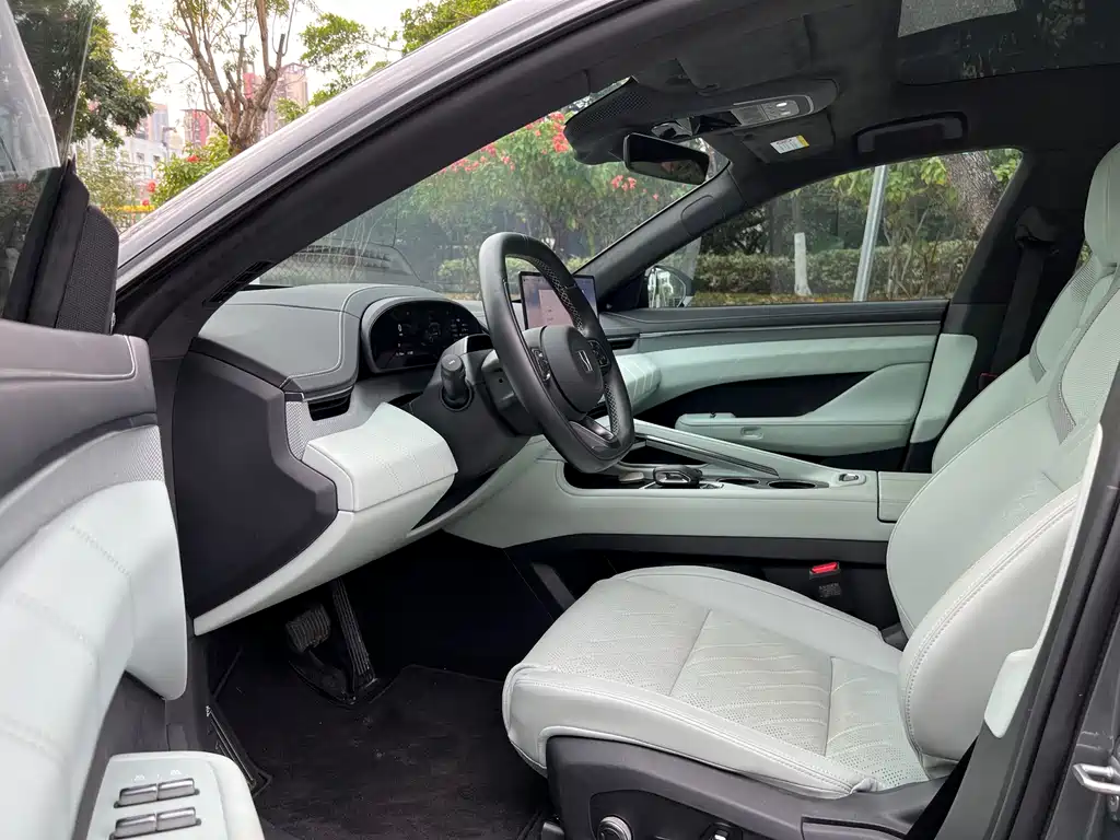 ZEEKR EXTREME KRYPTON 001