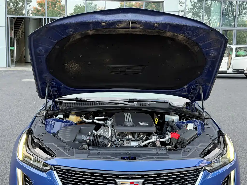 Cadillac CT5 — миниатюра 13