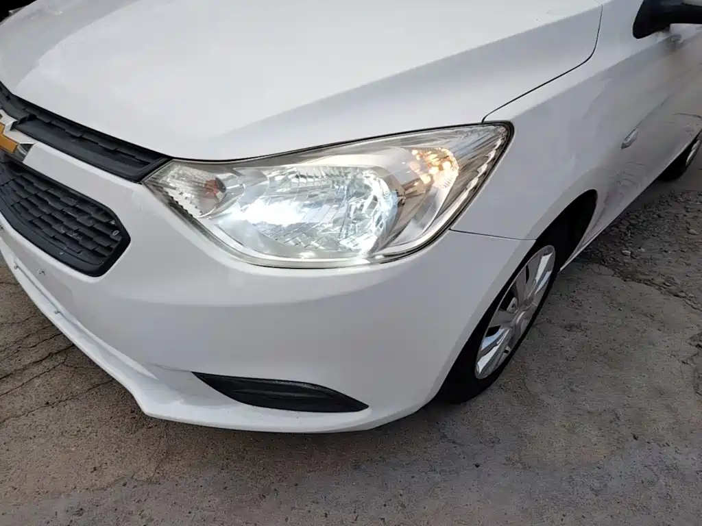 Chevrolet Sail — миниатюра 24