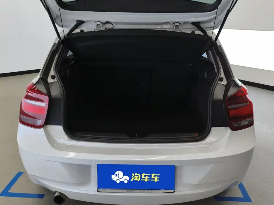 BMW 1 Series (Import) — миниатюра 4