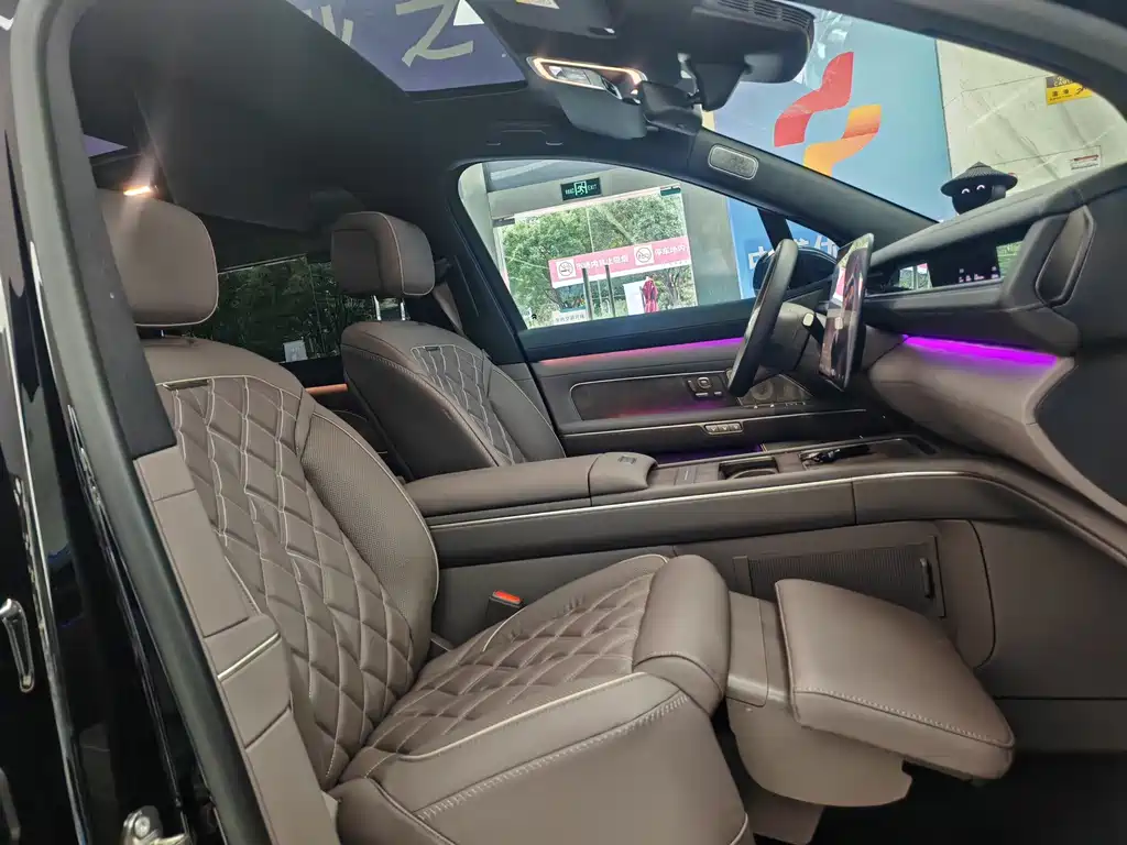 NIO ES8 — миниатюра 25