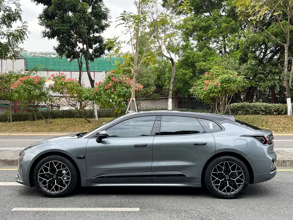 ZEEKR EXTREME KRYPTON 001