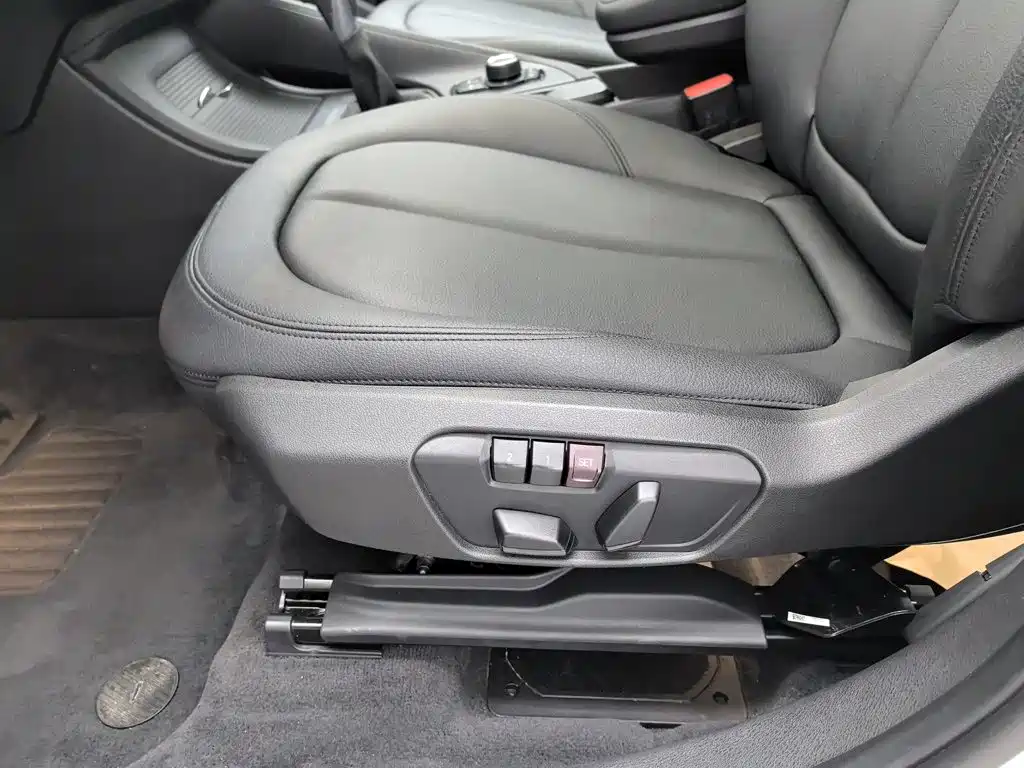 BMW X1 — миниатюра 20