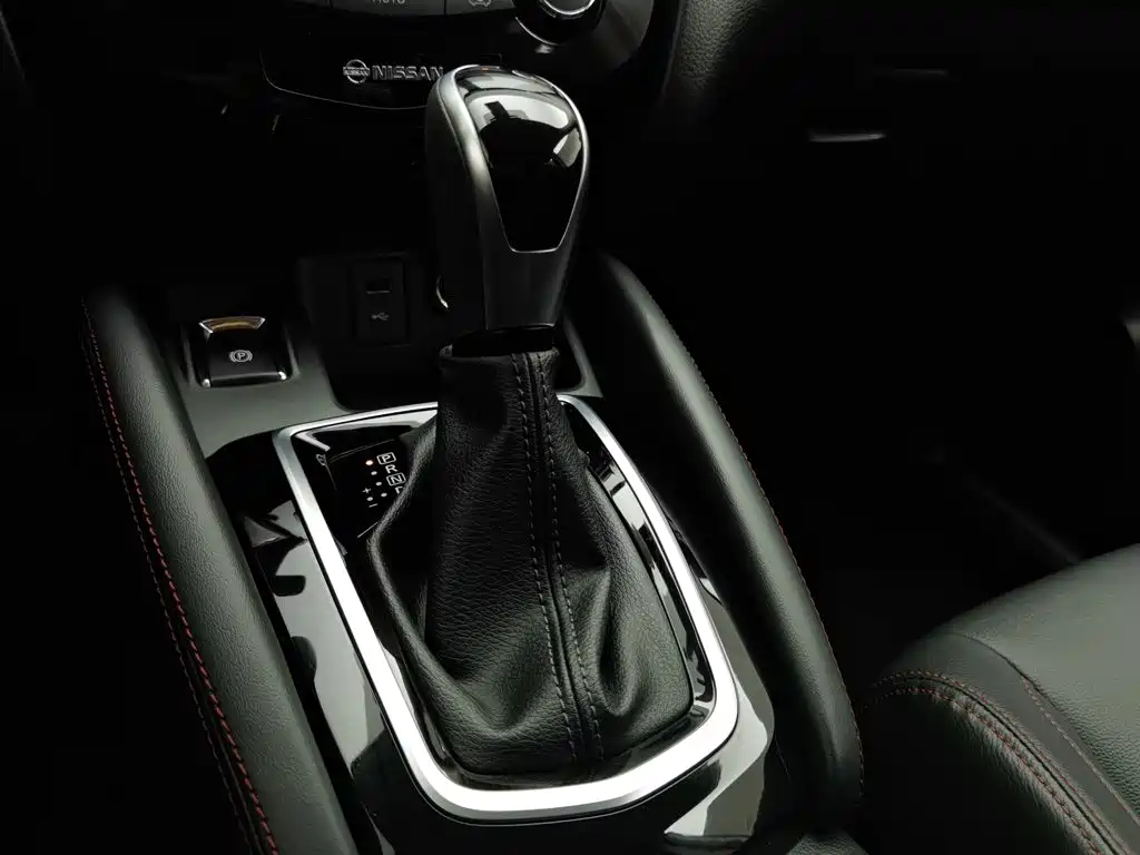 Nissan Qashqai — миниатюра 13