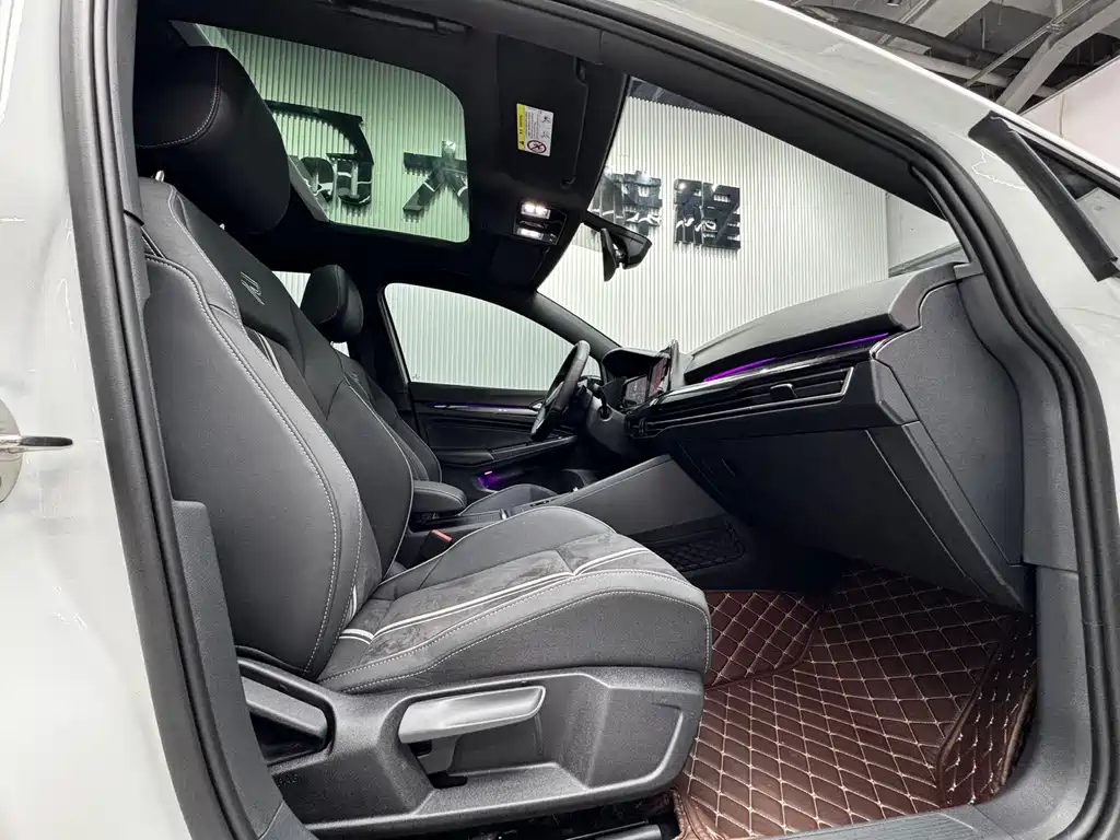Volkswagen Golf — миниатюра 11