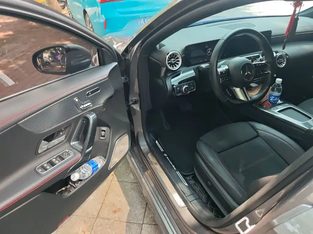 Mercedes-Benz A-Class — миниатюра 12