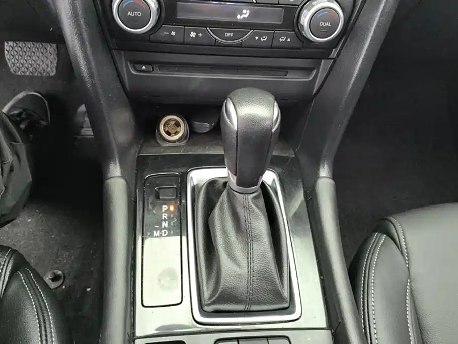 Mazda 3 Axela — миниатюра 16