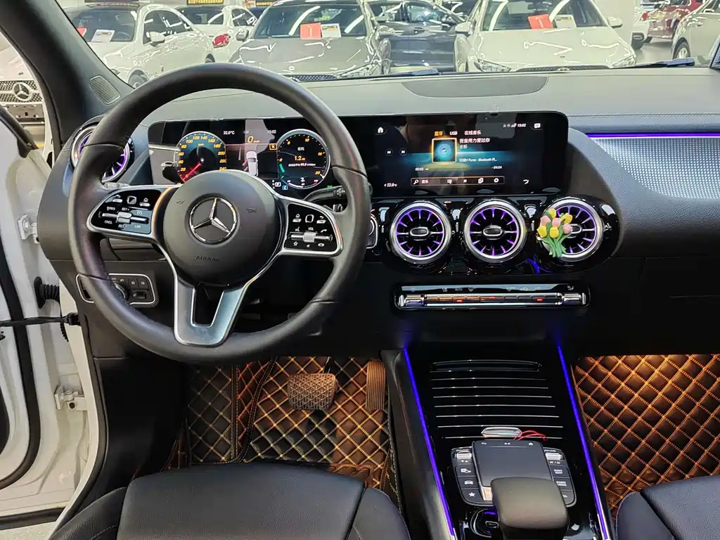 Mercedes-Benz GLA — миниатюра 13