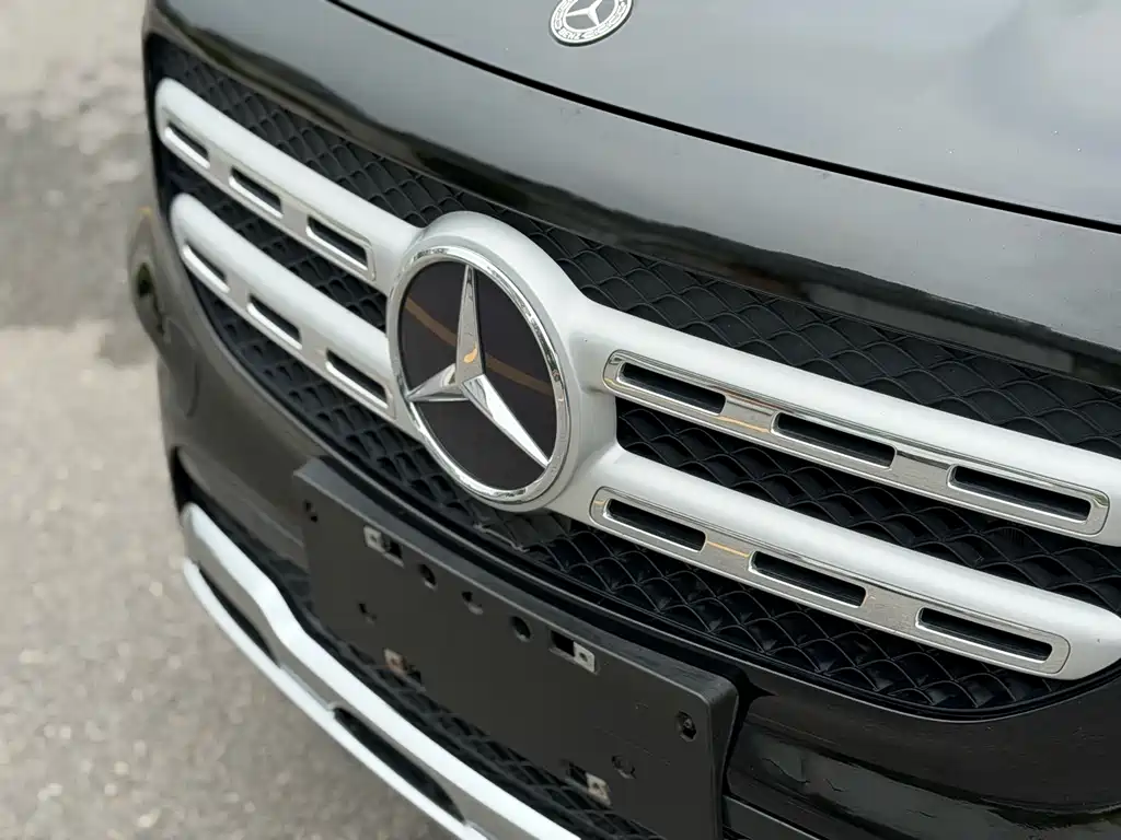 Mercedes-Benz GLB — миниатюра 4