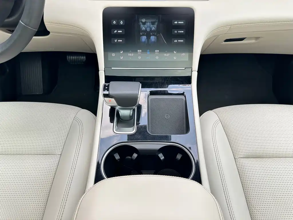 Li Auto Li ONE — миниатюра 8