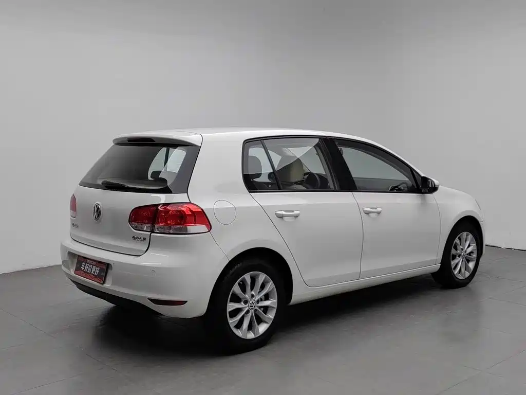 Volkswagen Golf — миниатюра 2