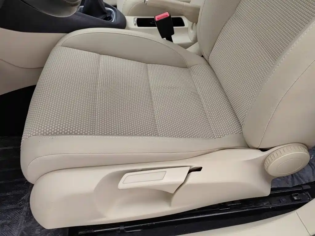 Volkswagen Golf — миниатюра 20