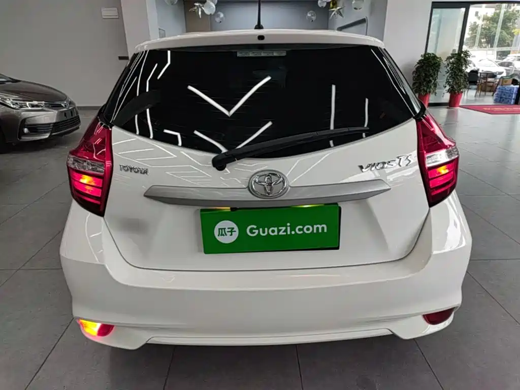 Toyota Vios FS — миниатюра 6