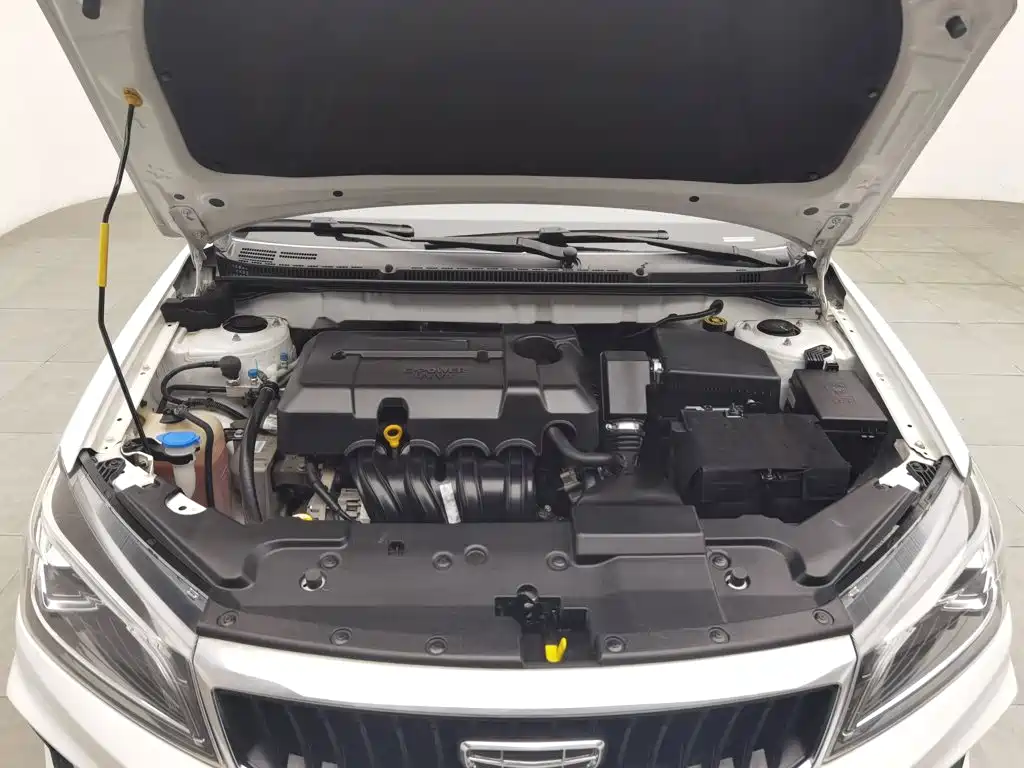 Geely Emgrand — миниатюра 6
