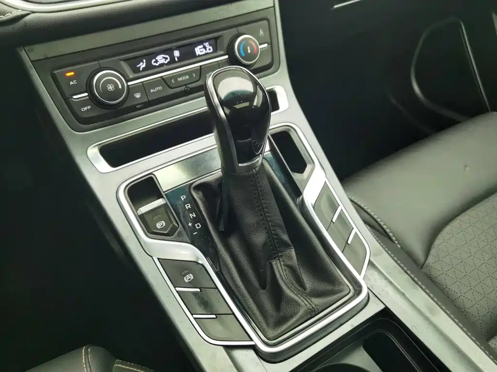 Geely Emgrand — миниатюра 13
