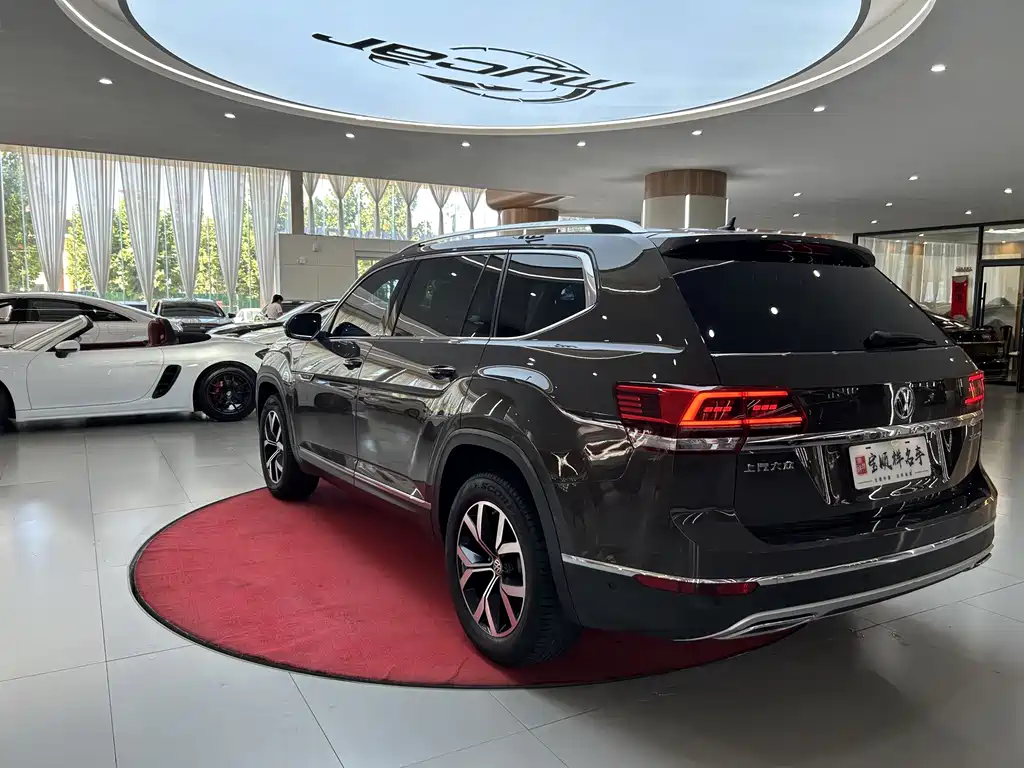 Volkswagen Teramont — миниатюра 7