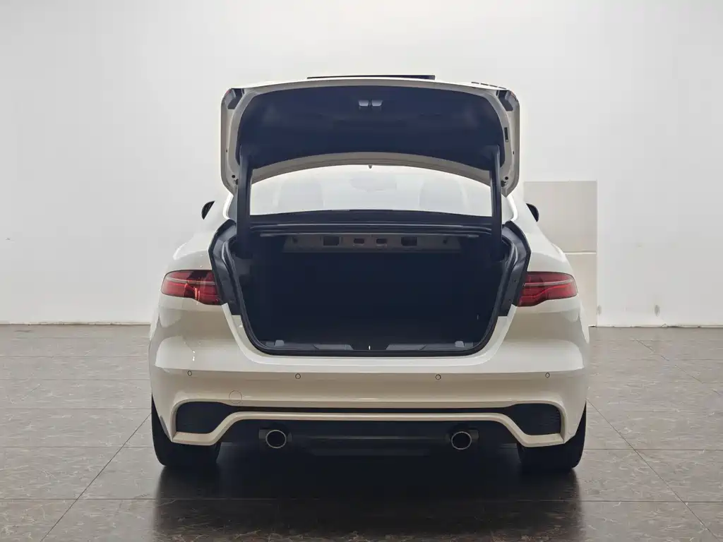 Jaguar XEL — миниатюра 12