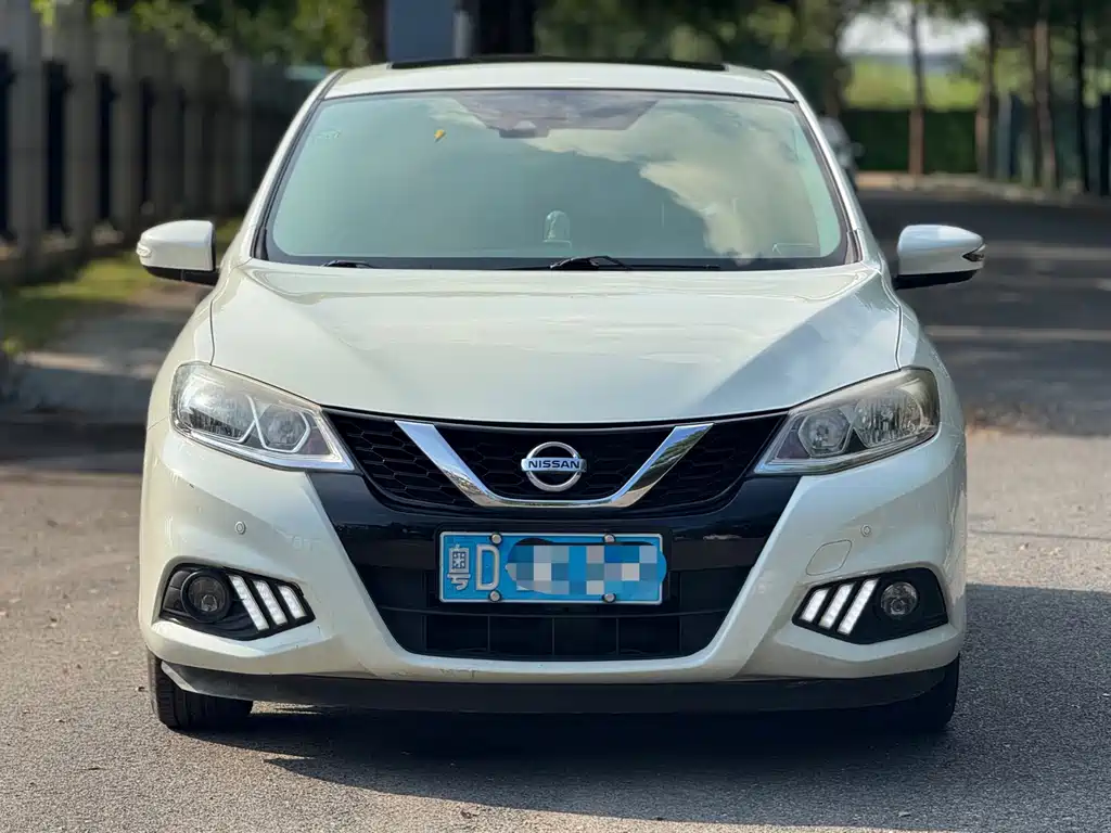 Nissan Tiida — миниатюра 2
