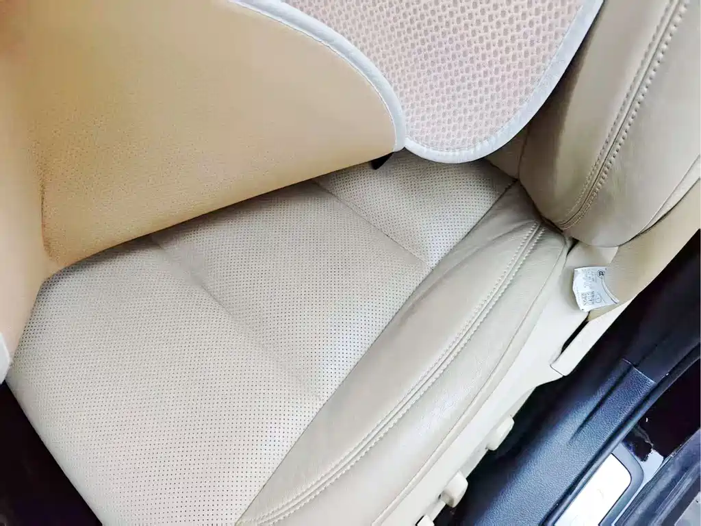 Toyota Crown — миниатюра 6