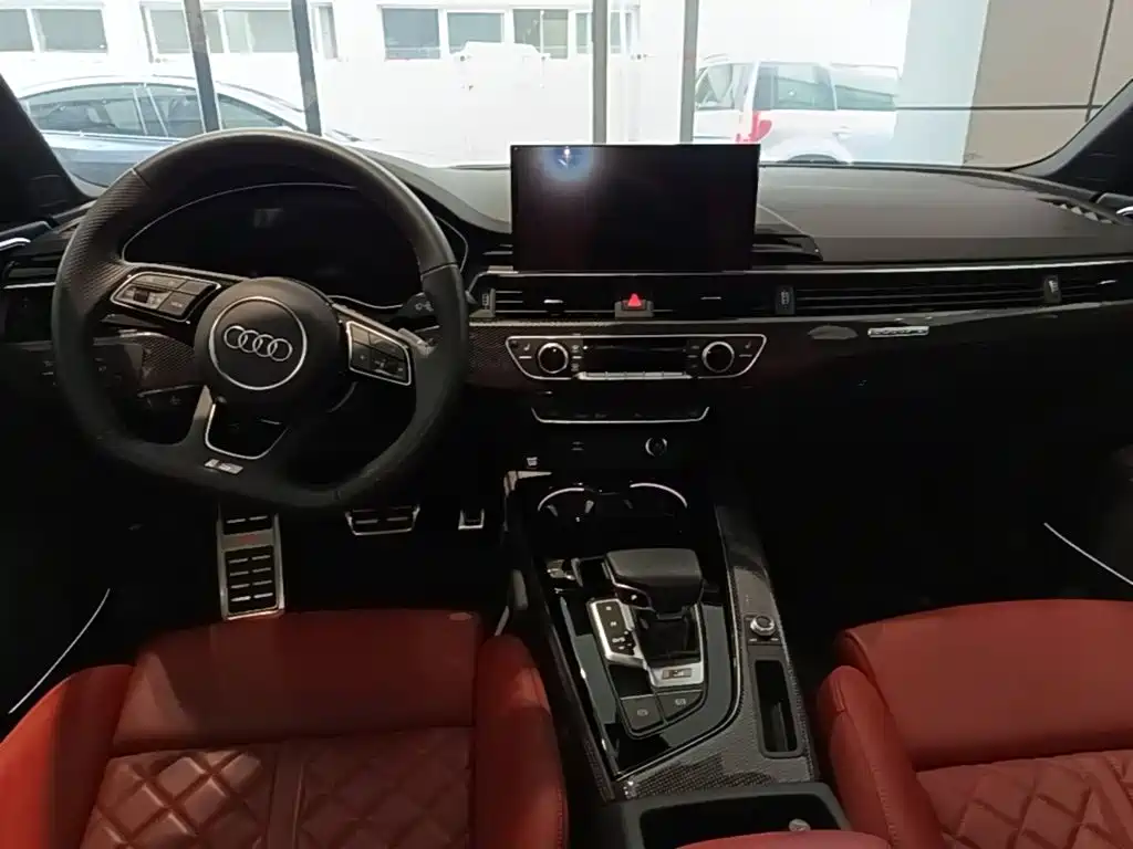 Audi S4 2023 — фото 13