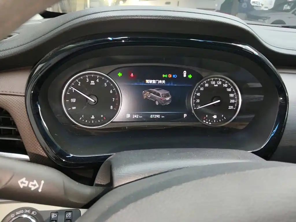 Buick GL8 — миниатюра 12
